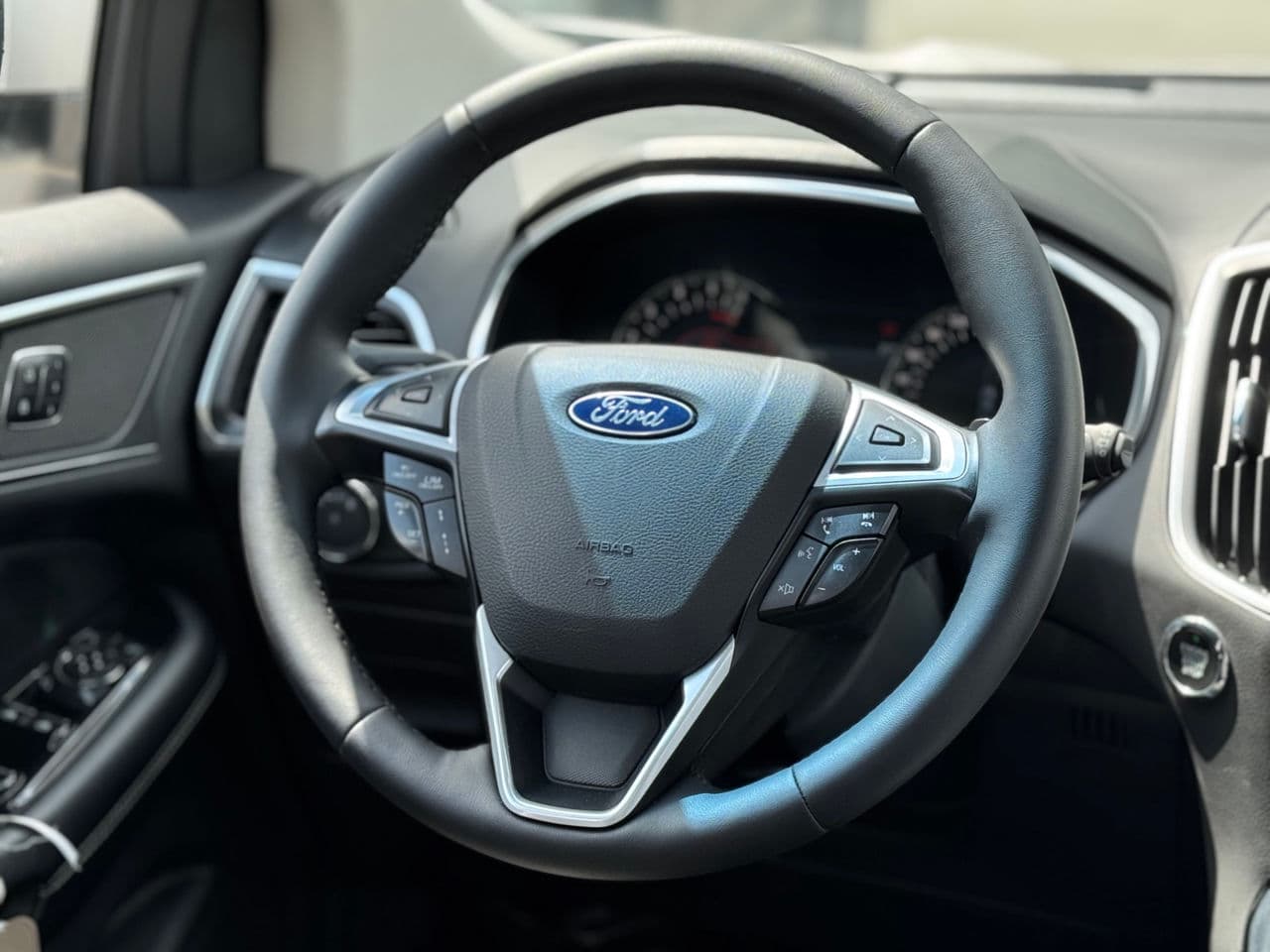 Ford Edge 2017 — Миниатюра 13