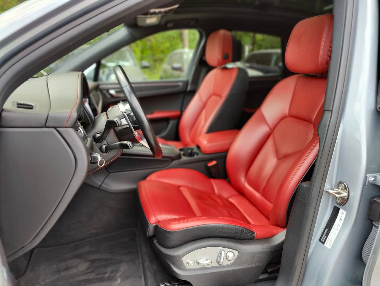Porsche Macan 2019 — Миниатюра 5