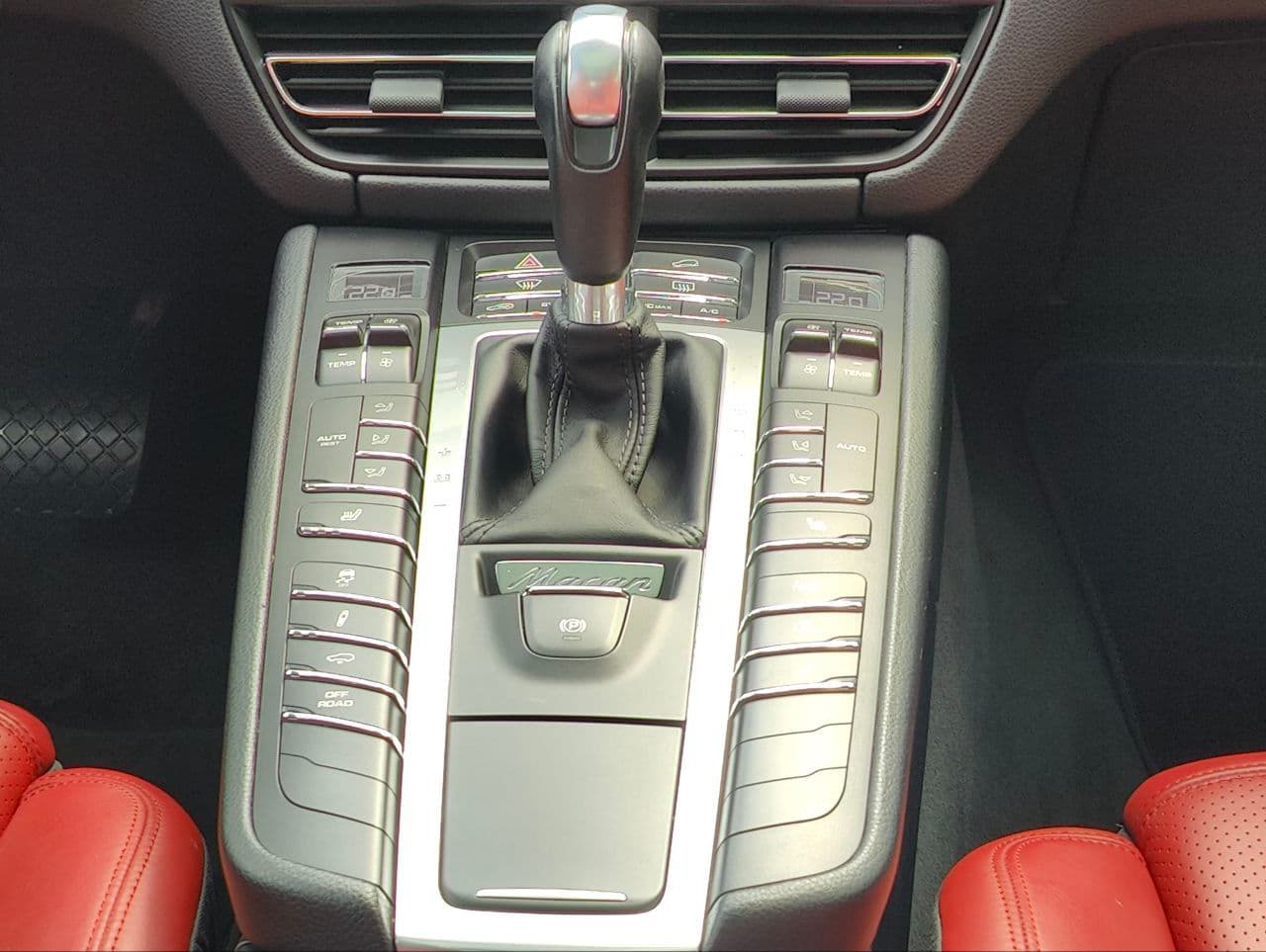 Porsche Macan 2019 — Миниатюра 14