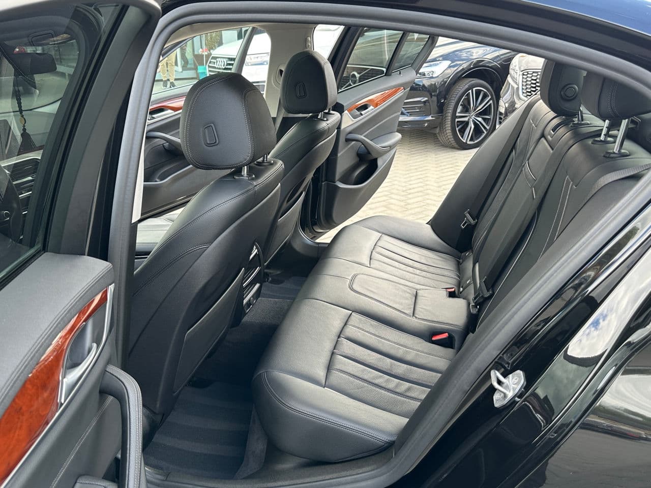BMW 530e 2019 — Миниатюра 13