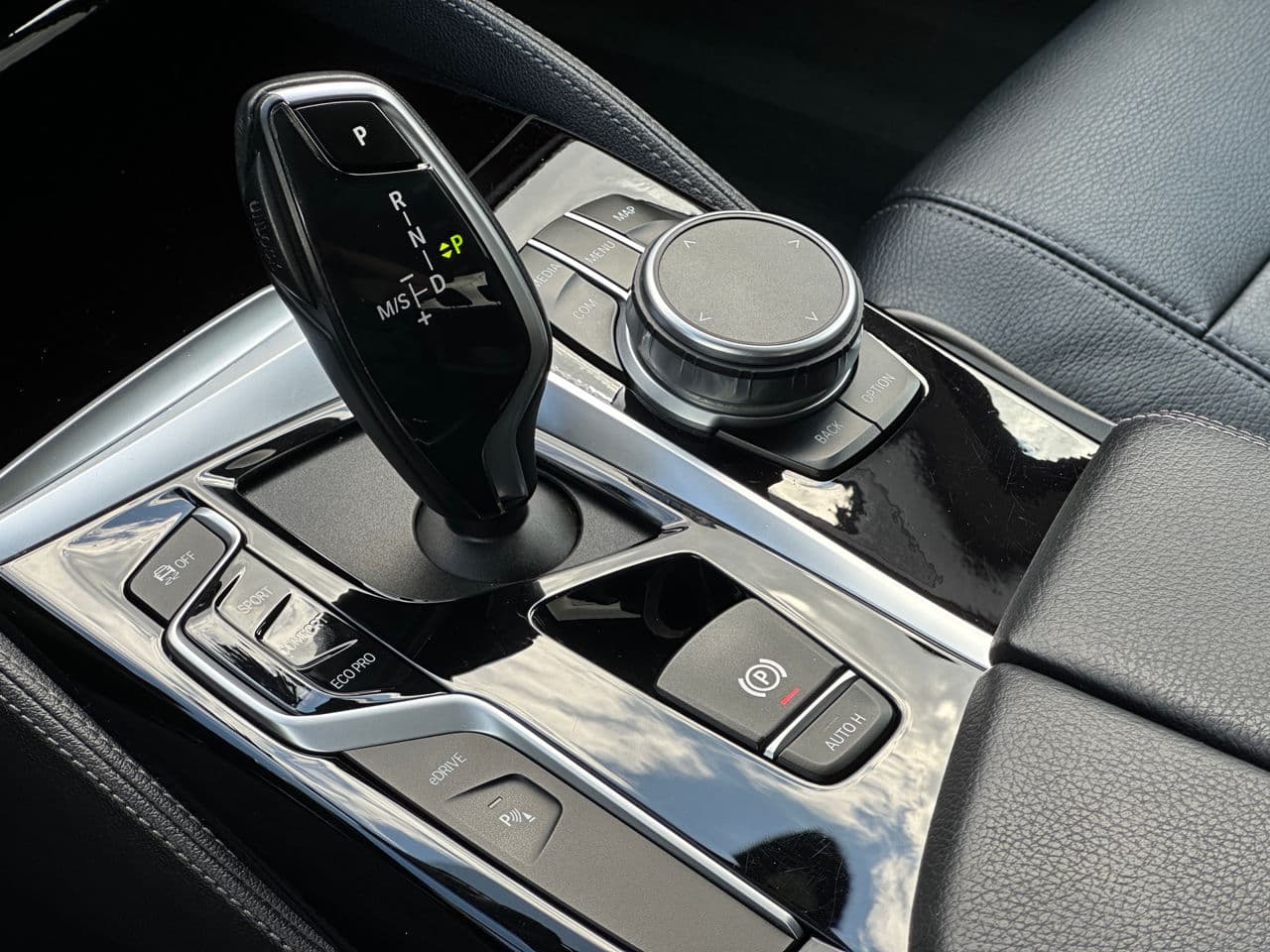 BMW 530e 2019 — Миниатюра 12