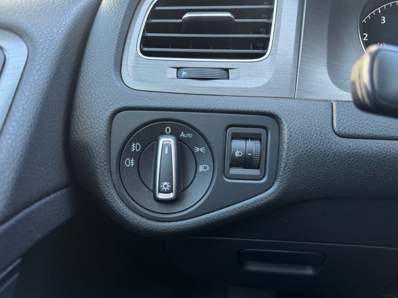 Volkswagen Golf 2014 — Миниатюра 9
