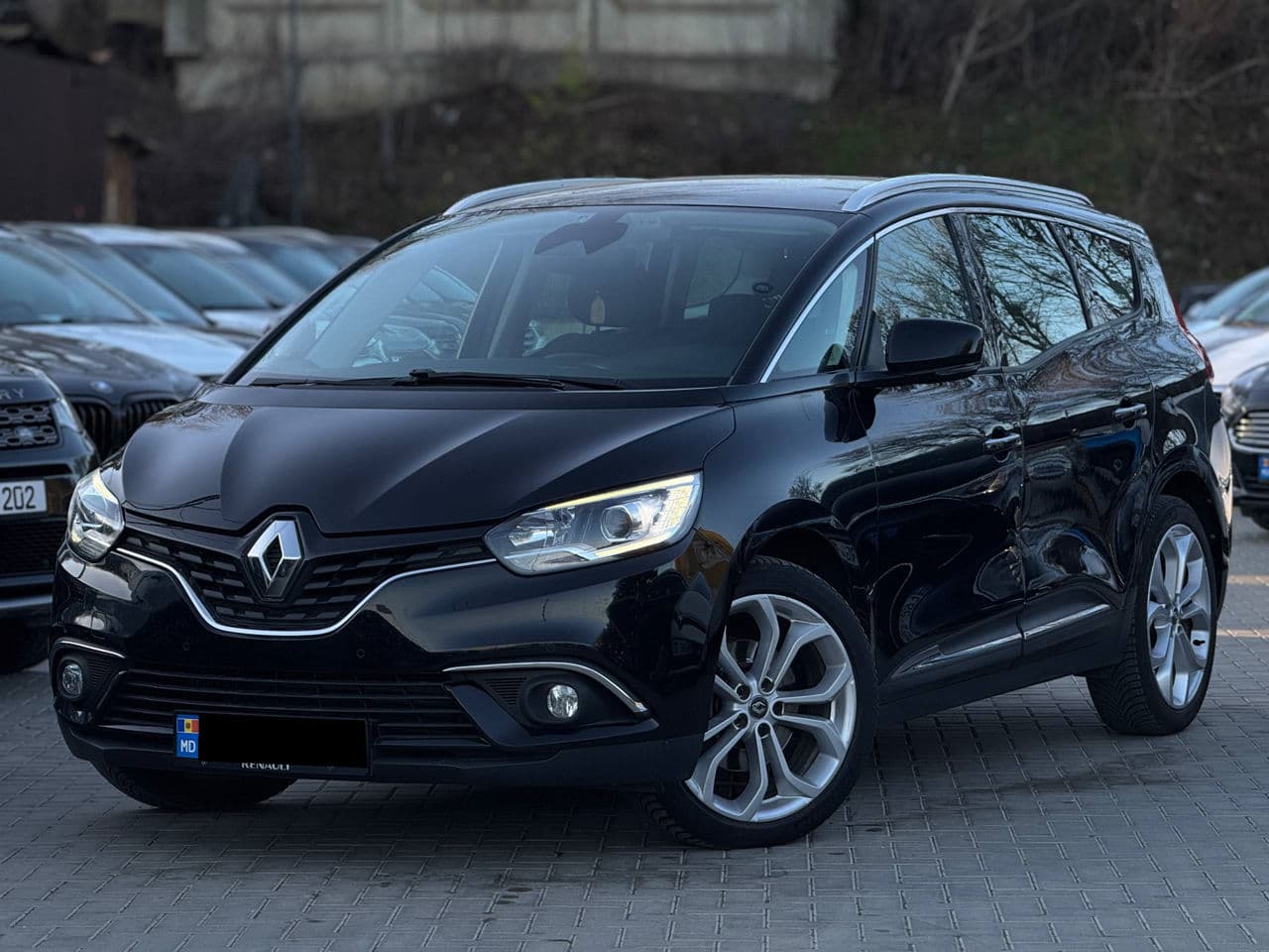 Renault Grand Scenic 2018 — Миниатюра 2