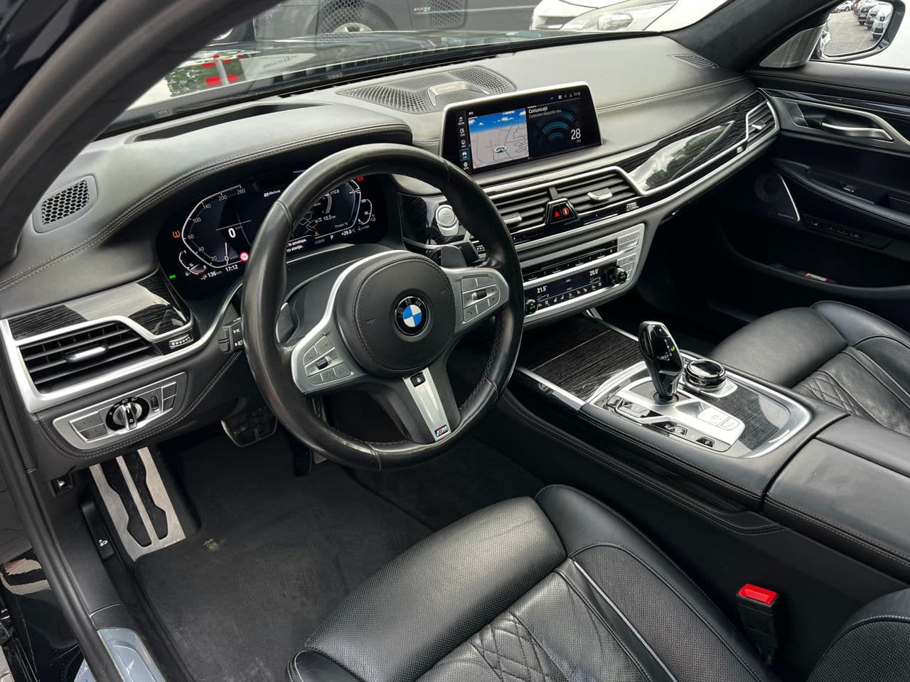 BMW 745e 2019 — Миниатюра 5