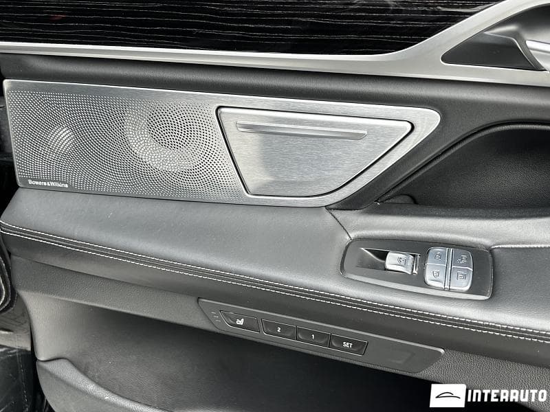 BMW 745e 2019 — Миниатюра 19