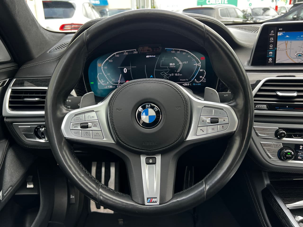 BMW 745e 2019 — Миниатюра 14