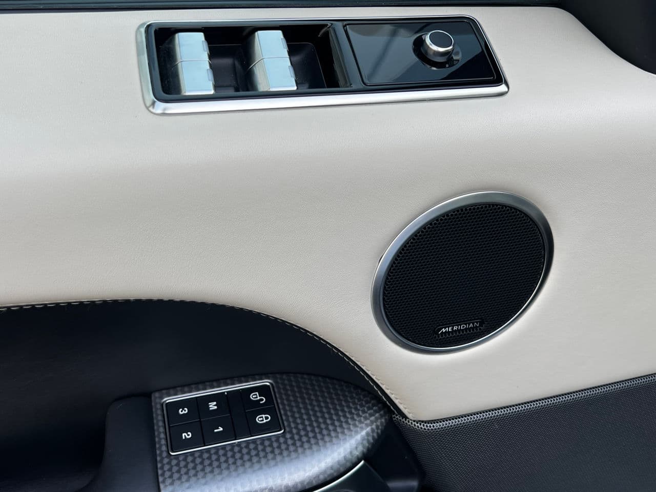 Land Rover Range Rover Sport 2018 — Миниатюра 18