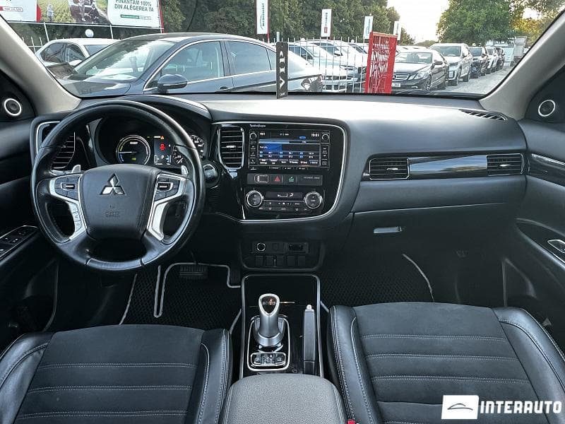 2015 Mitsubishi Outlander — Miniatură 8