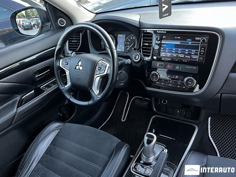 2015 Mitsubishi Outlander — Miniatură 6