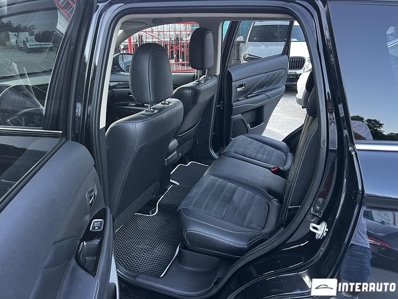 2015 Mitsubishi Outlander — Miniatură 14