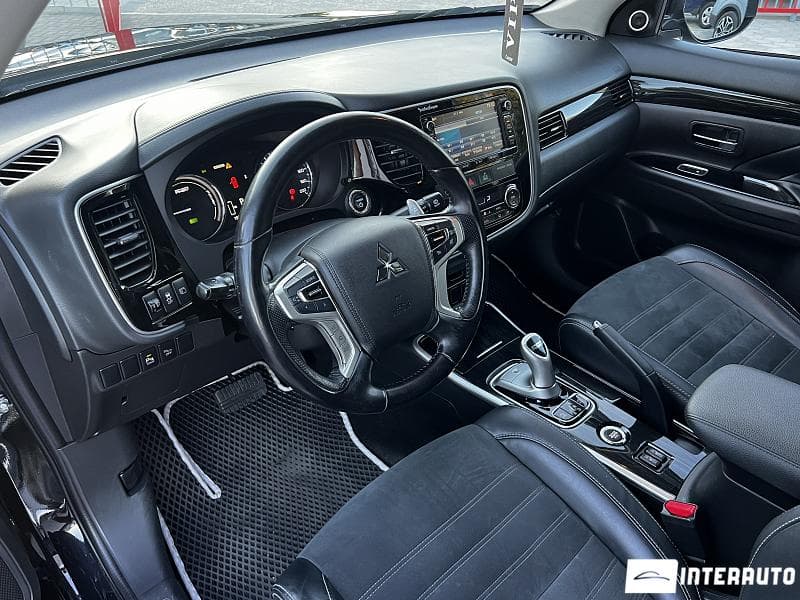 2015 Mitsubishi Outlander — Miniatură 7