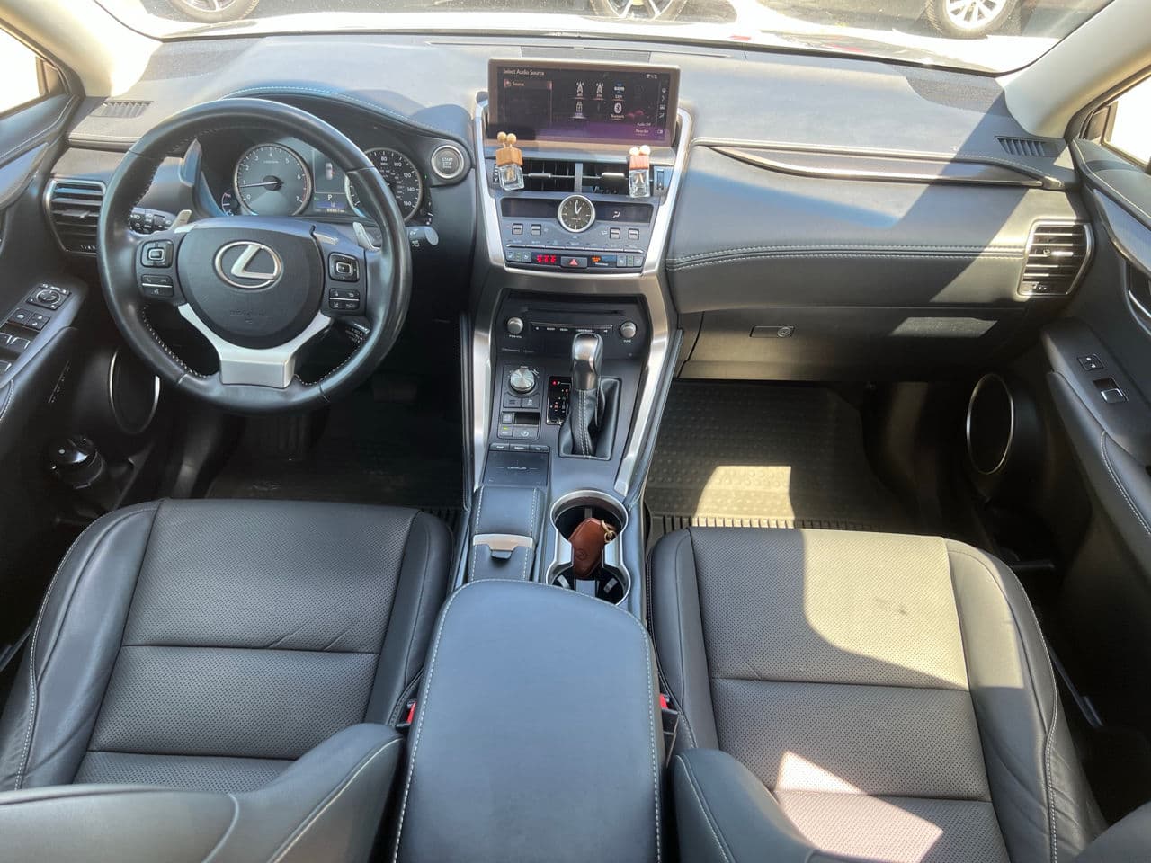 Lexus NX 300 2018 — Миниатюра 7