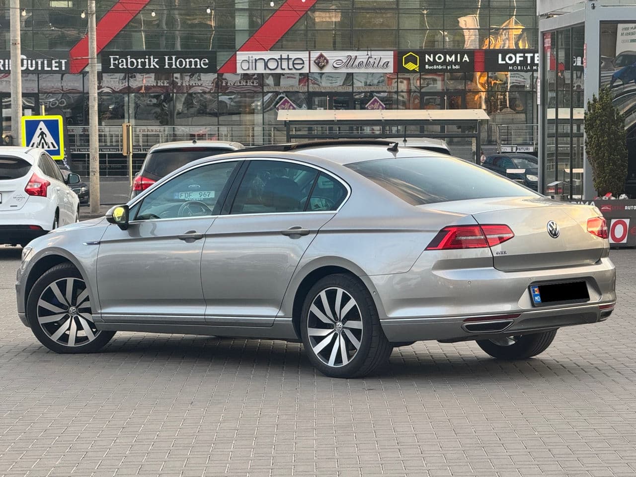 Volkswagen Passat GTE 2015 — Миниатюра 4