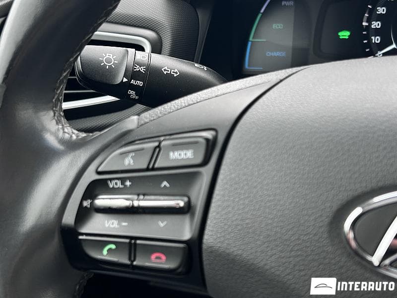 Hyundai Ioniq 2017 — Миниатюра 10