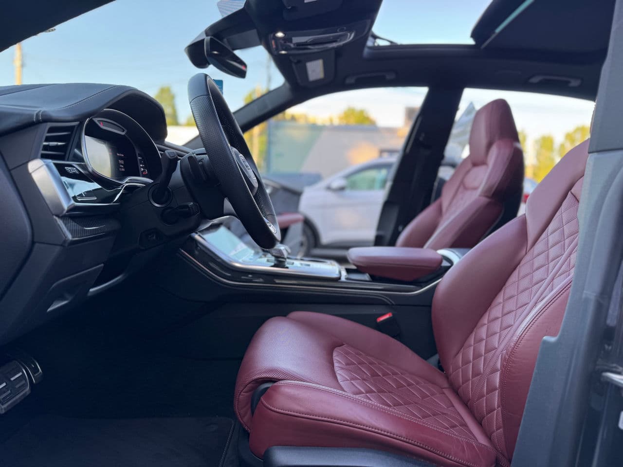 Audi SQ8 2023 — Миниатюра 9