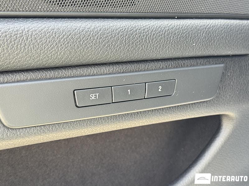 BMW 520 2016 — Миниатюра 22