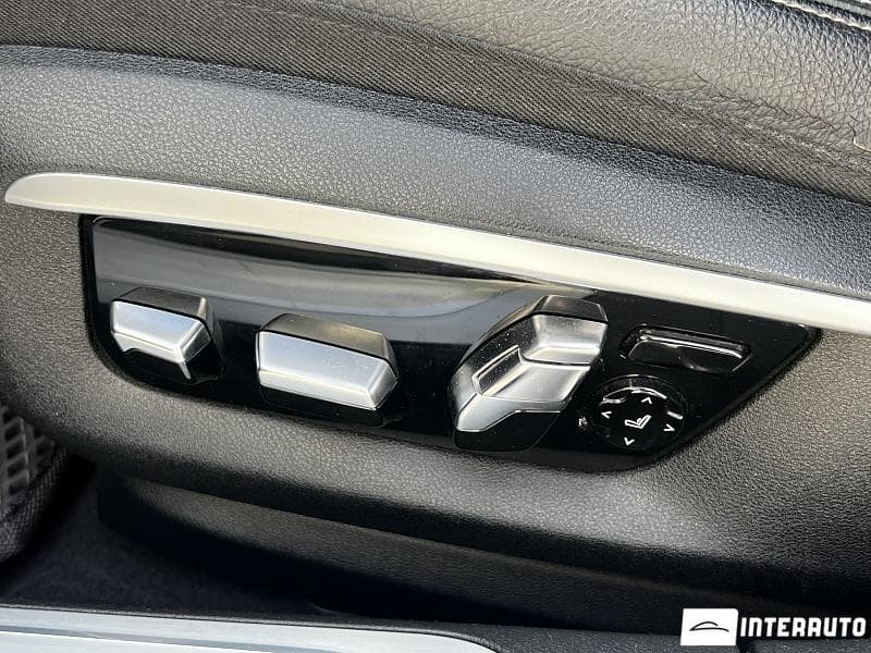 BMW 740e 2017 — Миниатюра 17