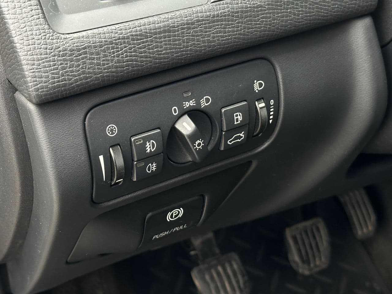 Volvo XC 60 2009 — Миниатюра 7