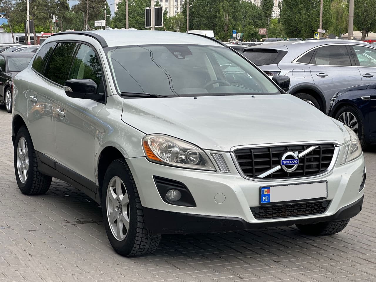 Volvo XC 60 2009 — Миниатюра 3