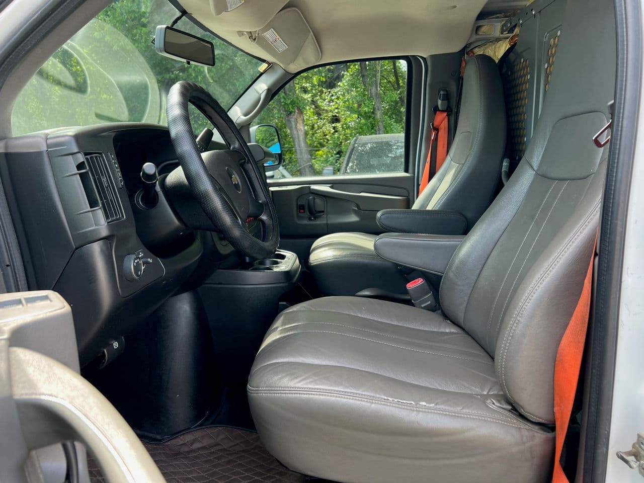 Chevrolet Express 2014 — Миниатюра 7