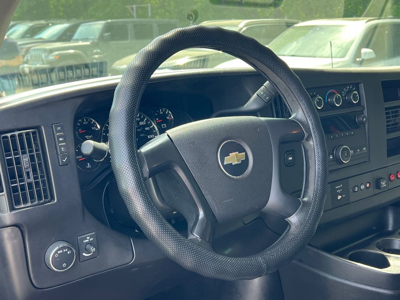 Chevrolet Express 2014 — Миниатюра 8