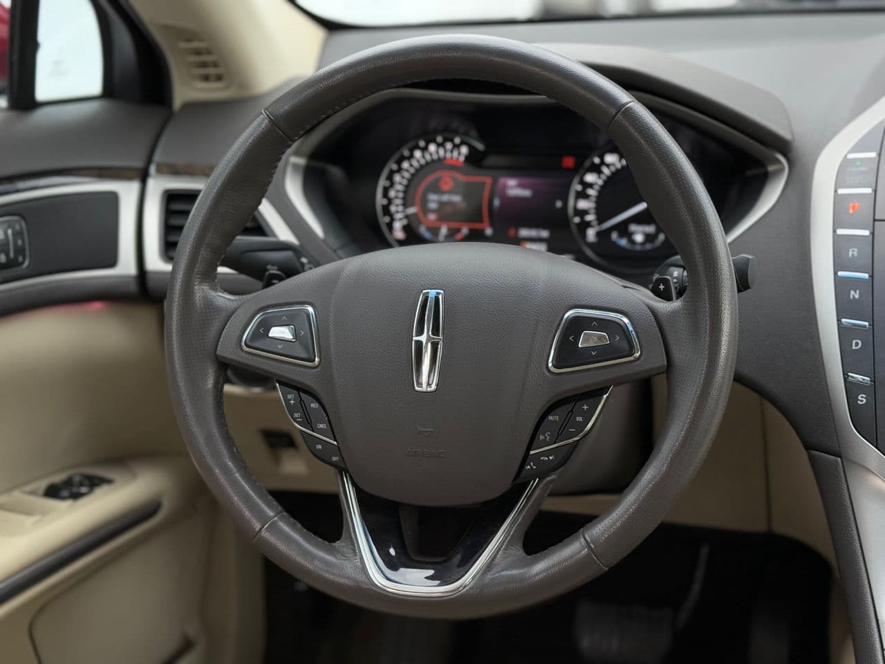 Lincoln MKZ 2013 — Миниатюра 13