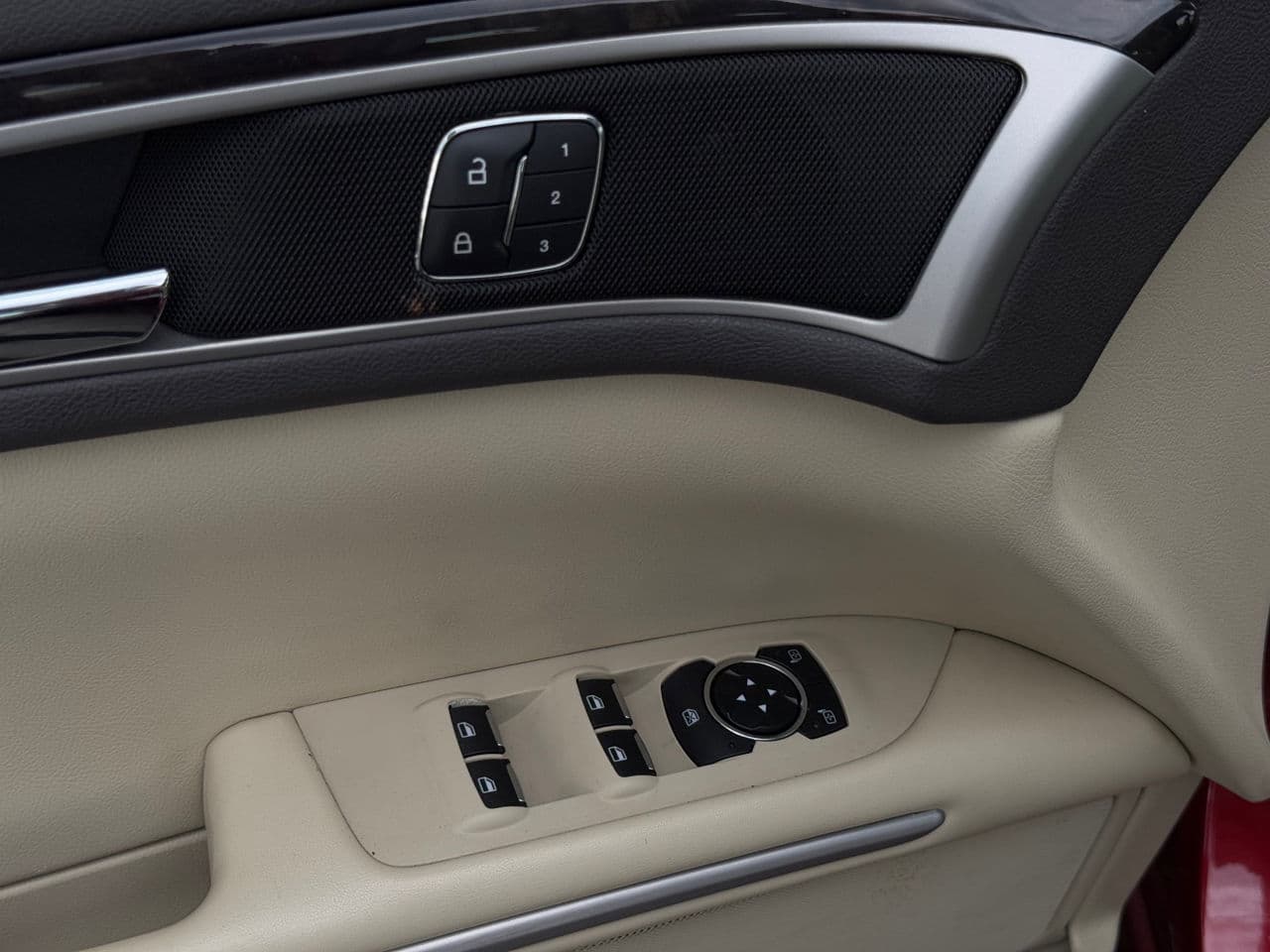 Lincoln MKZ 2013 — Миниатюра 9