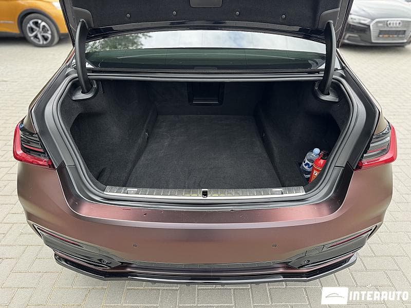 BMW 730 2019 — Миниатюра 5