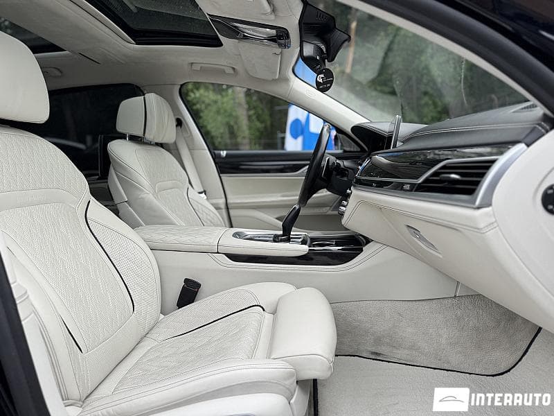 BMW 730 2019 — Миниатюра 26
