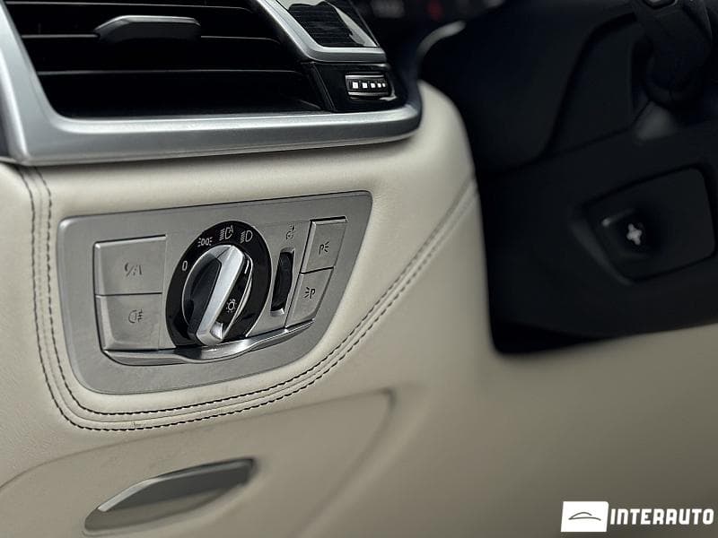 BMW 730 2019 — Миниатюра 11