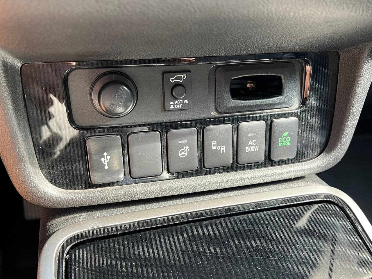 Mitsubishi Outlander 2019 — Миниатюра 16