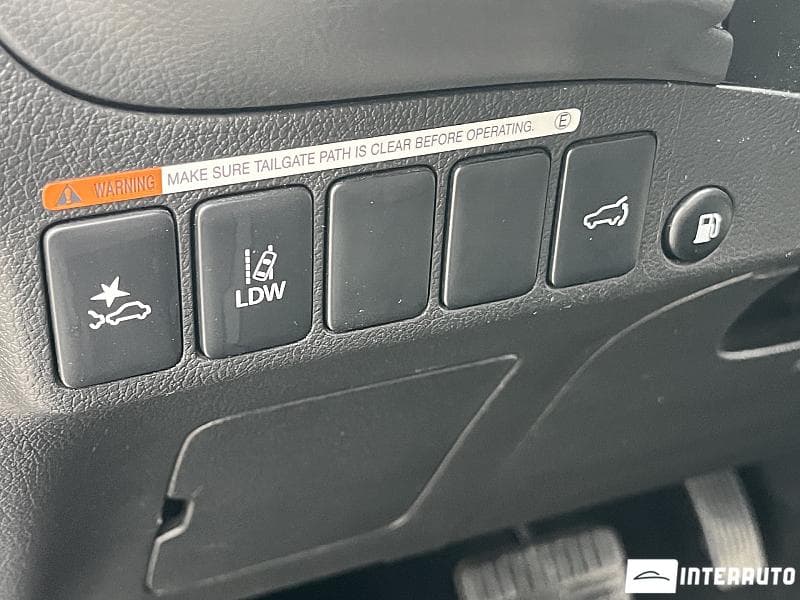 Mitsubishi Outlander 2019 — Миниатюра 7