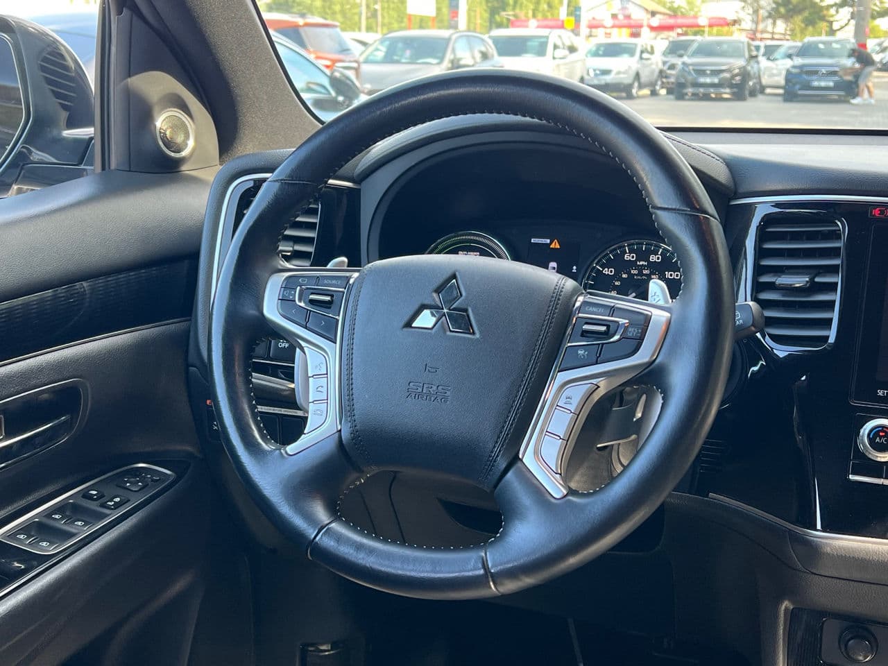Mitsubishi Outlander 2019 — Миниатюра 9