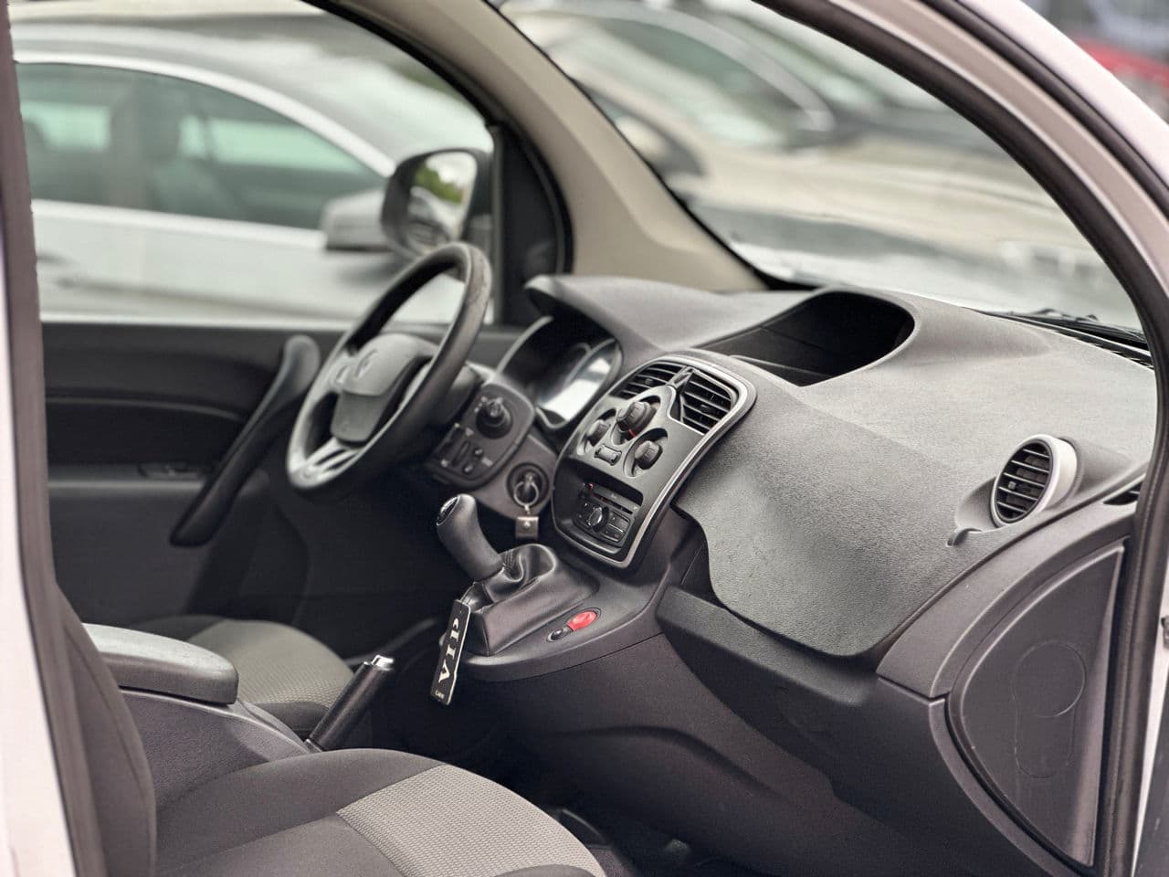 Renault Kangoo 2019 — Миниатюра 13