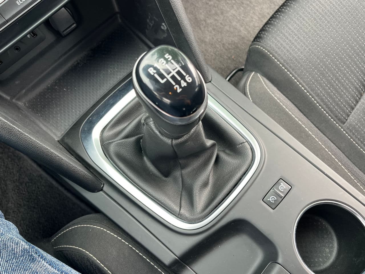 Renault Megane 2019 — Миниатюра 11