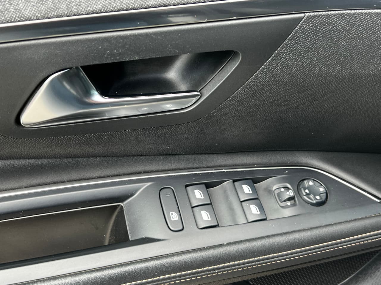 Peugeot 5008 2019 — Миниатюра 13