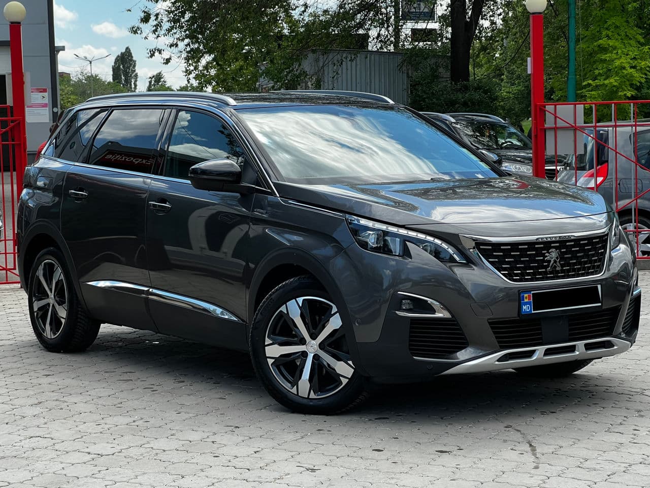 Peugeot 5008 2019 — Миниатюра 3
