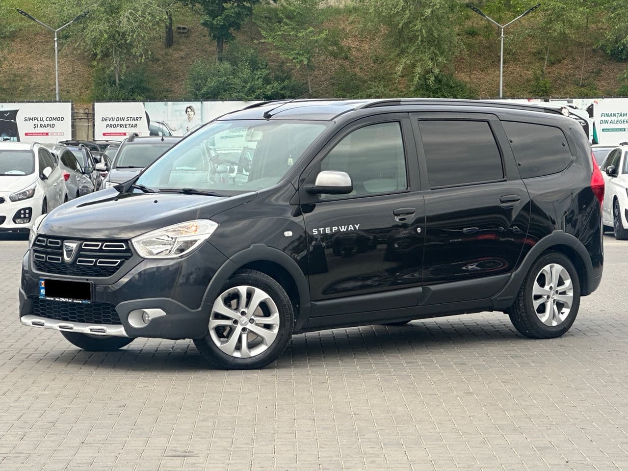 Dacia Lodgy Stepway 2017 — Миниатюра 2