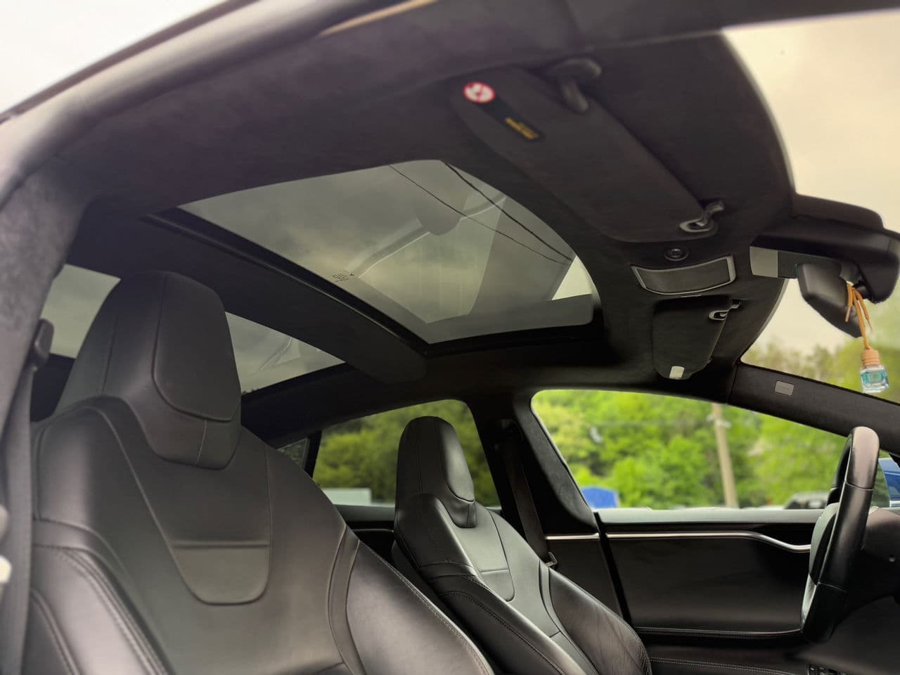 Tesla Model S 2016 — Миниатюра 18