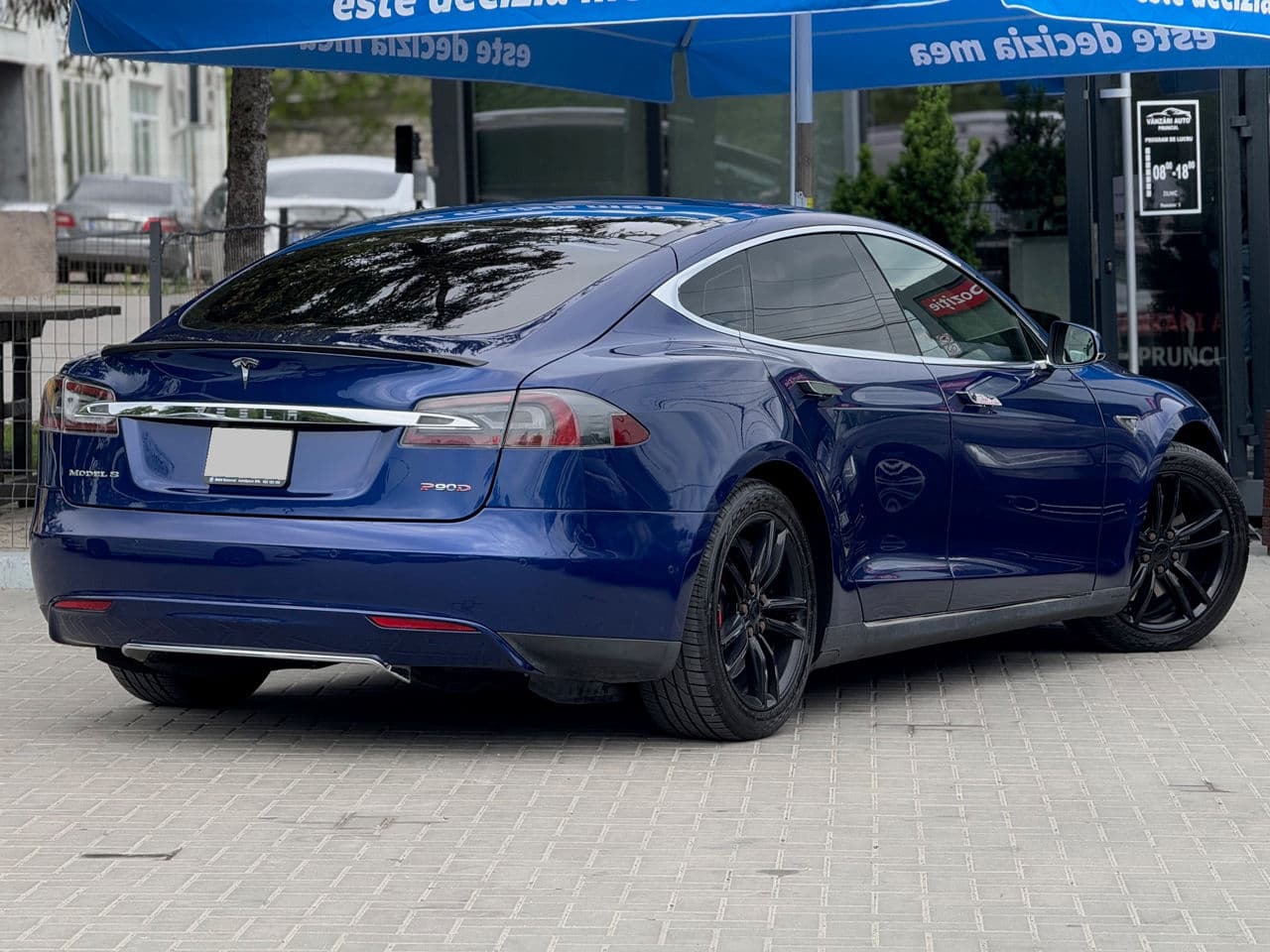 Tesla Model S 2016 — Миниатюра 2