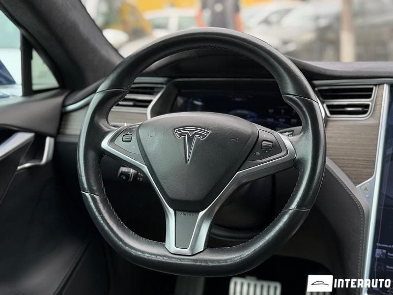 Tesla Model S 2016 — Миниатюра 10