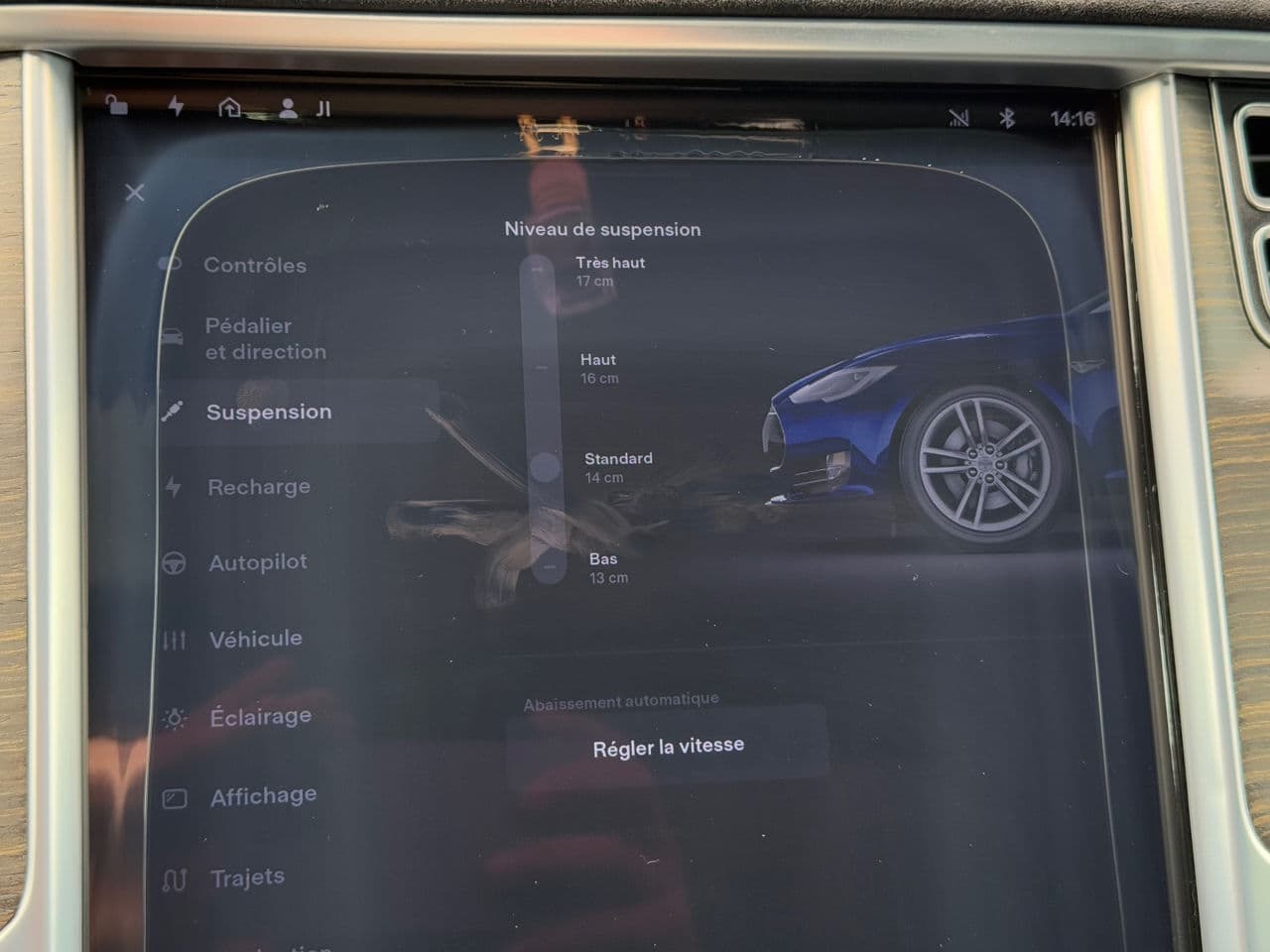 Tesla Model S 2016 — Миниатюра 15