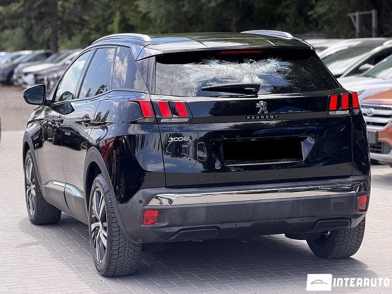 Peugeot 3008 2018 — Миниатюра 2