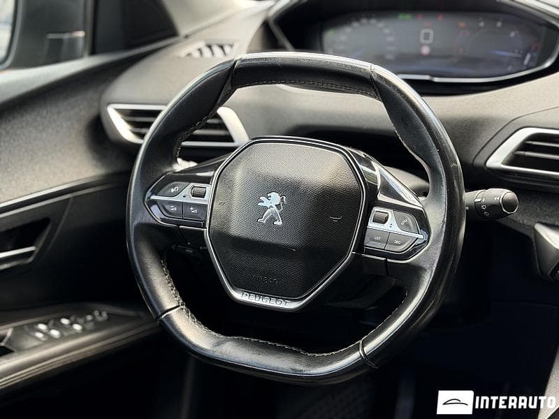 Peugeot 3008 2018 — Миниатюра 13