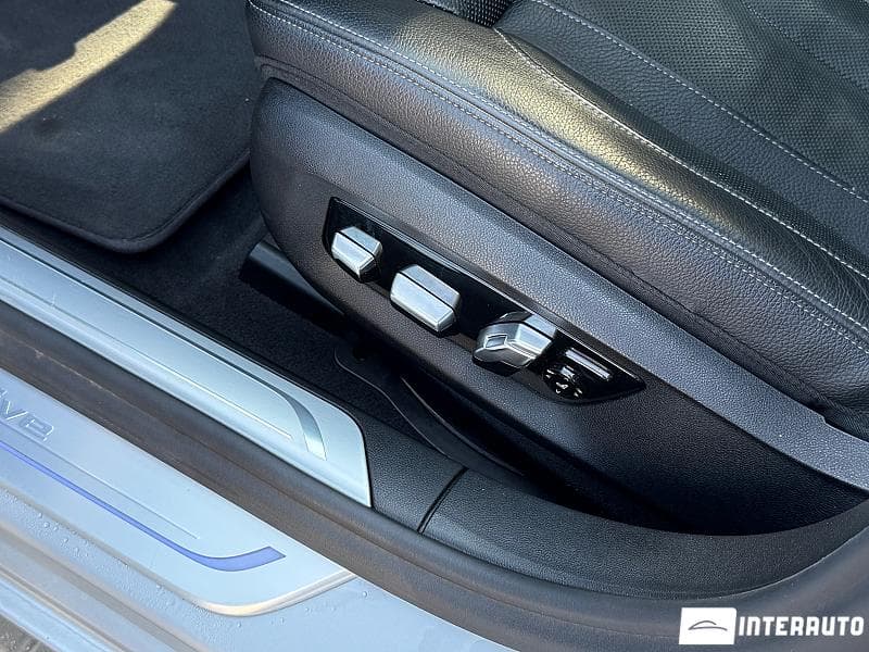 BMW 740e 2017 — Миниатюра 10