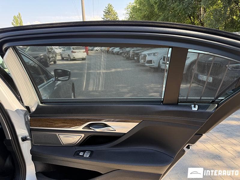 BMW 740e 2017 — Миниатюра 22