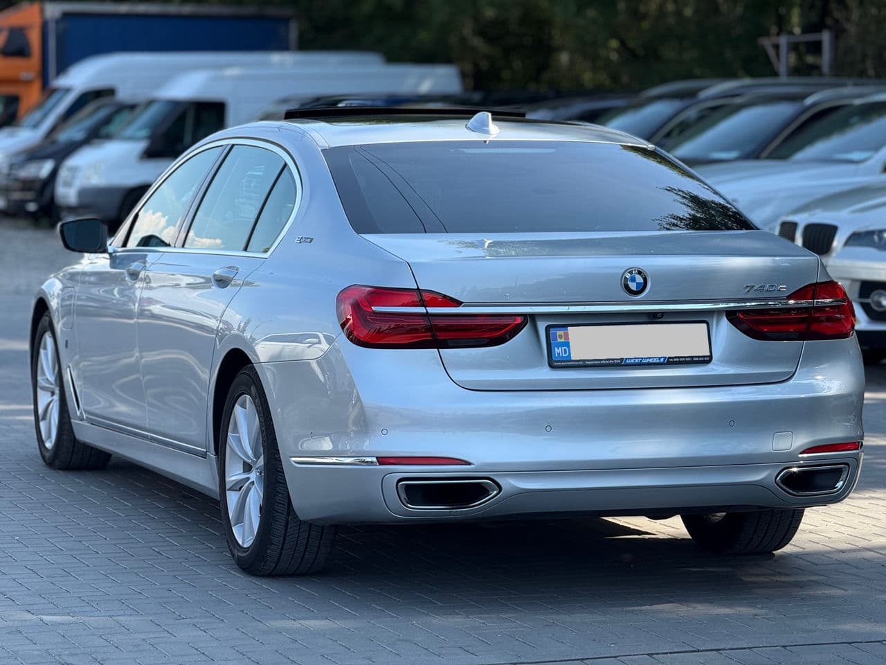 BMW 740e 2017 — Миниатюра 4