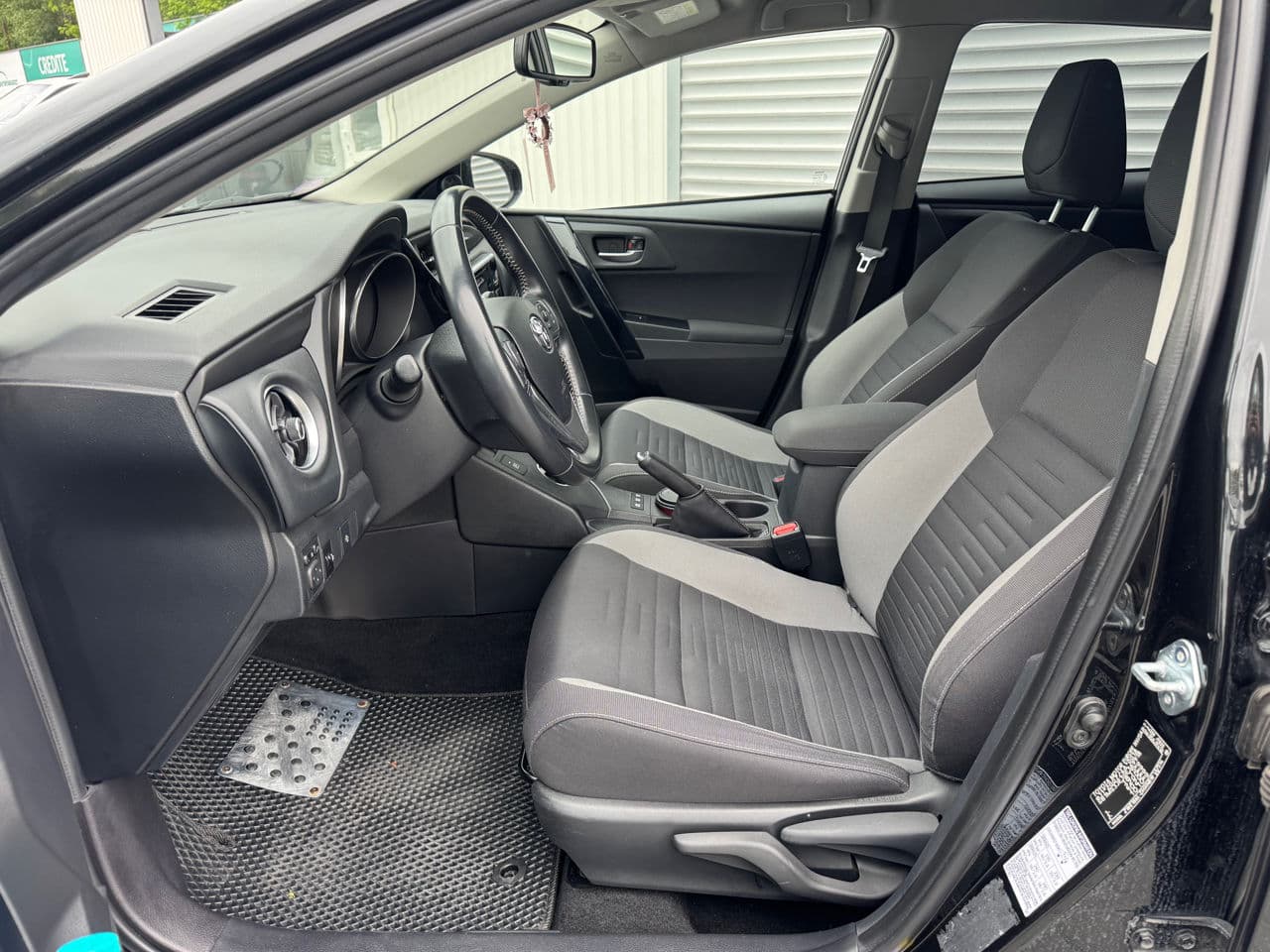 Toyota Auris 2017 — Миниатюра 5