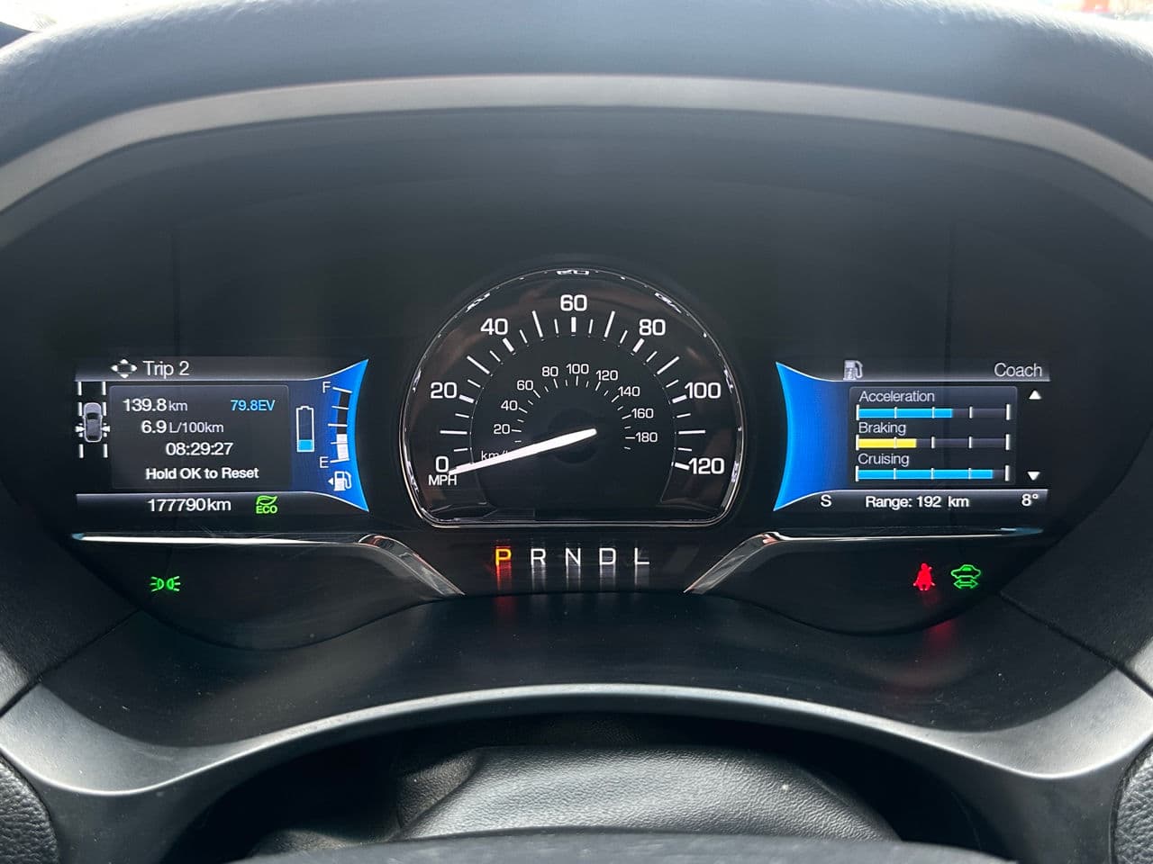 2017 Lincoln MKZ — Miniatură 10