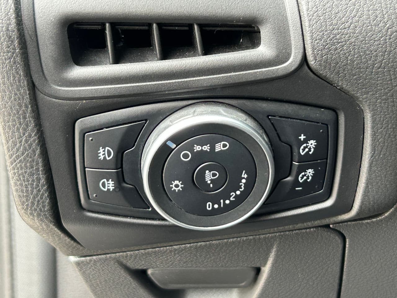 Ford Focus 2017 — Миниатюра 9